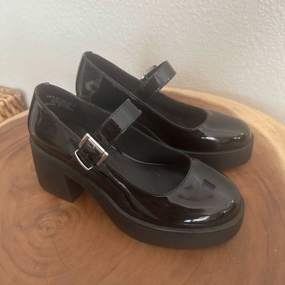 ASOS DESIGN Sebastian chunky mary jane heeled shoes